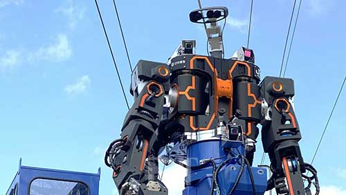 استفاده ژاپن از ربات بزرگ انسان‌ نما برای نگهداری از خطوط قطار